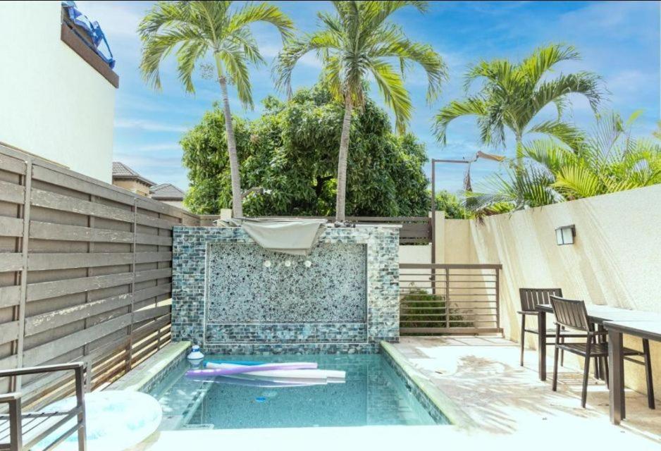 Finest Accommodation Riches Manor 1 Gladstone Drive Apt A2 Kgn 6 New Kgn Kingston Zewnętrze zdjęcie
